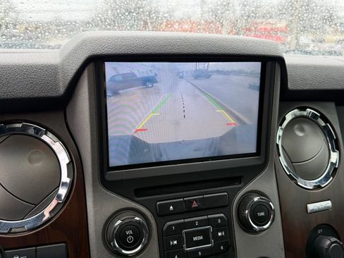 Used 2016 Ford F250 Lariat w/ Lariat Ultimate Package image 22