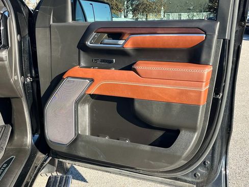 Used 2023 GMC Sierra 1500 Denali Ultimate image 30