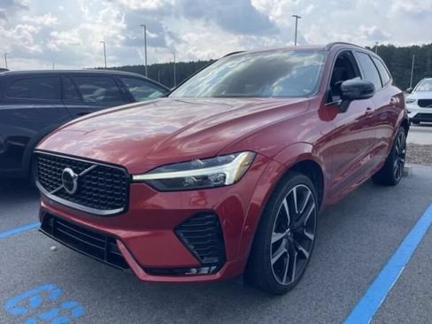 Used 2025 Volvo XC60 B5 Ultra AWD/4WD image 2
