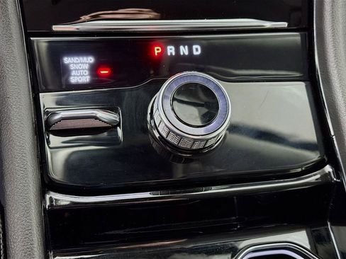 Used 2023 Jeep Grand Cherokee Limited w/ Black Appearance Package image 4