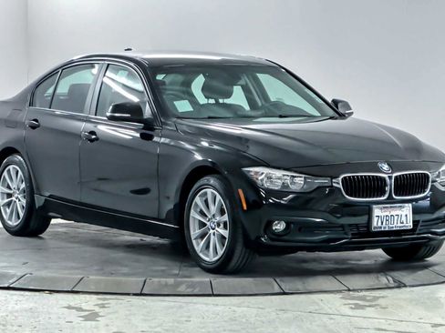 Used 2016 BMW 320i Sedan image 9