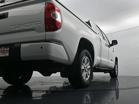 Used 2019 Toyota Tundra SR5 w/ Convenience Package AWD/4WD image 37