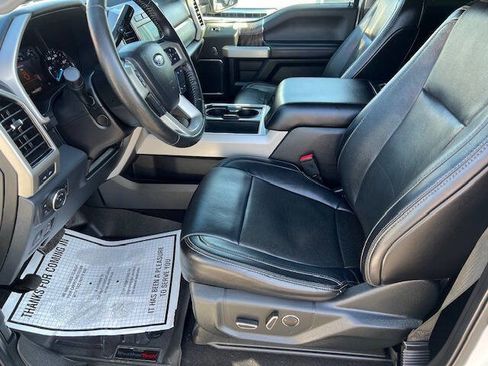 Used 2019 Ford F250 Lariat w/ Lariat Ultimate Package image 12