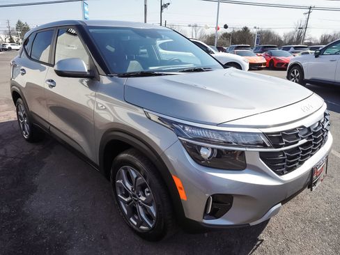 Used 2026 Kia Seltos LX image 3