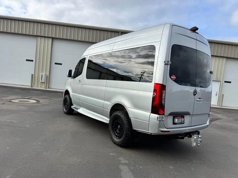 Used 2023 Mercedes-Benz Sprinter 2500 image 15
