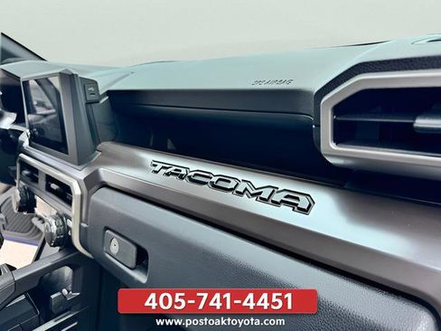Used 2024 Toyota Tacoma SR5 AWD/4WD image 15