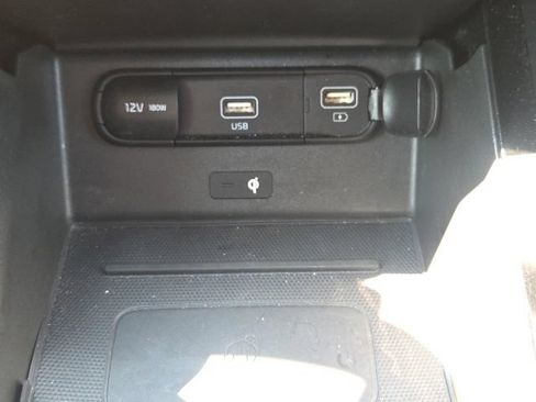 Used 2022 Kia Telluride S AWD/4WD image 35