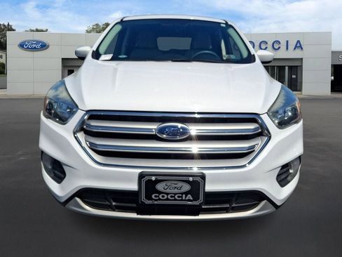 Certified 2017 Ford Escape SE FWD image 2