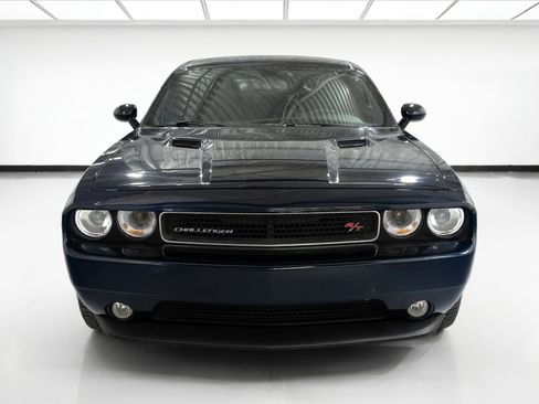 Used 2013 Dodge Challenger R/T RWD image 2