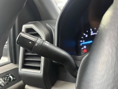 Used 2017 Ford F250 XL w/ Power Equipment Group AWD/4WD image 12