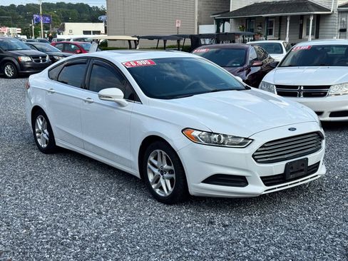 Used 2016 Ford Fusion SE FWD image 3