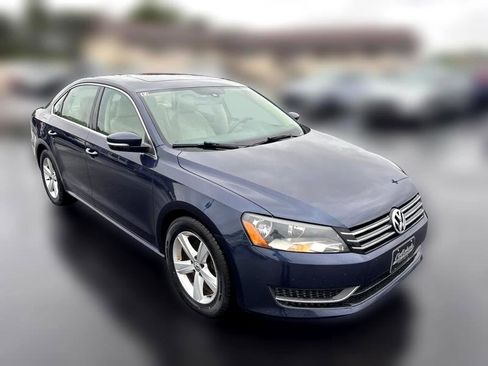 Used 2013 Volkswagen Passat 2.5 SE image 1