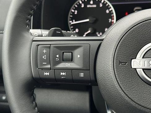 New 2025 Nissan Pathfinder SV w/ Cargo Package image 27