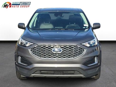 Used 2024 Ford Edge SEL image 3