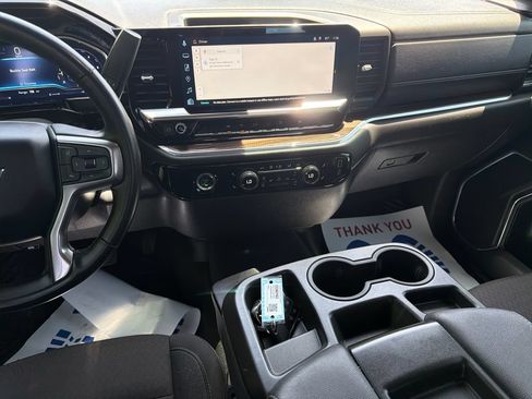 Used 2023 Chevrolet Silverado 1500 LT AWD/4WD image 23