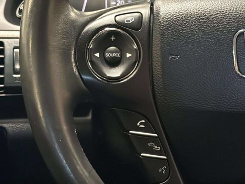 Used 2013 Honda Accord Touring image 19