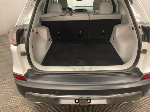 Used 2019 Jeep Cherokee Limited w/ Trailer Tow Group image 9