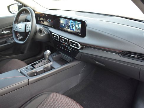 New 2026 Nissan Sentra SR FWD image 54