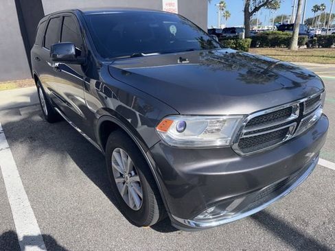 Used 2019 Dodge Durango SXT w/ 3rd Row Seating Group image 2