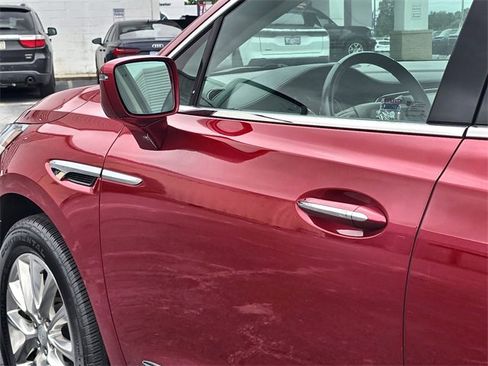 Used 2020 Buick Enclave Premium w/ Sun and Sites Package image 11