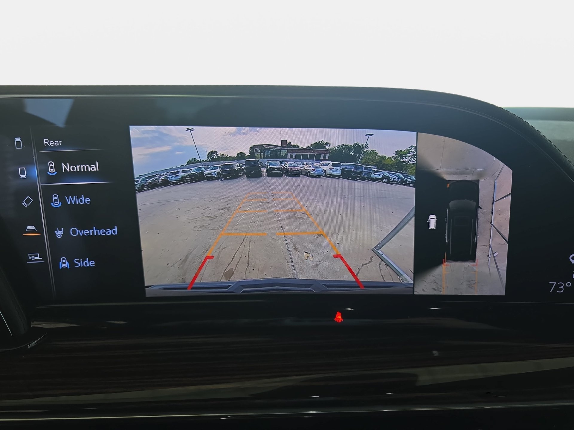 Used 2024 Cadillac Escalade Premium Luxury RWD image 23