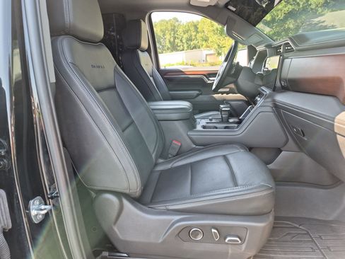 Used 2024 GMC Sierra 1500 Denali w/ Denali Reserve Package AWD/4WD image 35