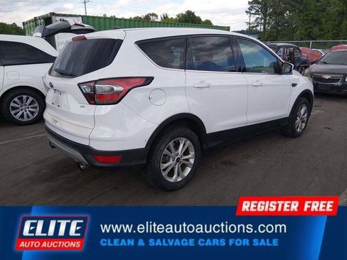 Used 2017 Ford Escape SE FWD image 7