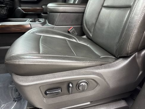 Used 2019 GMC Sierra 1500 SLT AWD/4WD image 38