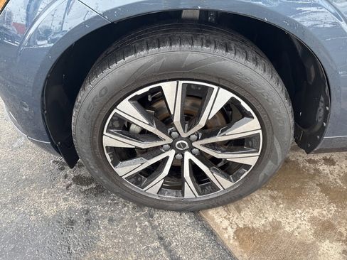 Certified 2023 Volvo XC60 B5 Plus w/ Climate Package image 11