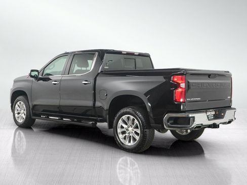 Used 2021 Chevrolet Silverado 1500 LTZ AWD/4WD image 3