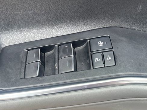 Used 2021 Toyota Highlander Limited AWD/4WD image 7