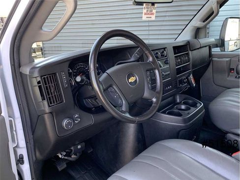 Used 2022 Chevrolet Express 4500 Extended w/ Power Convenience Package image 25