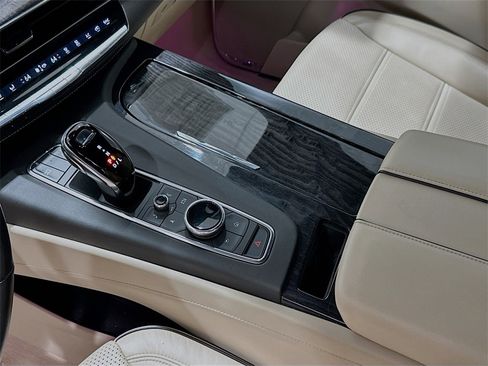 Used 2021 Cadillac Escalade ESV Premium Luxury image 17