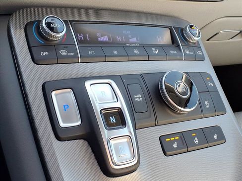 Used 2022 Hyundai Palisade SEL w/ Premium Package image 15