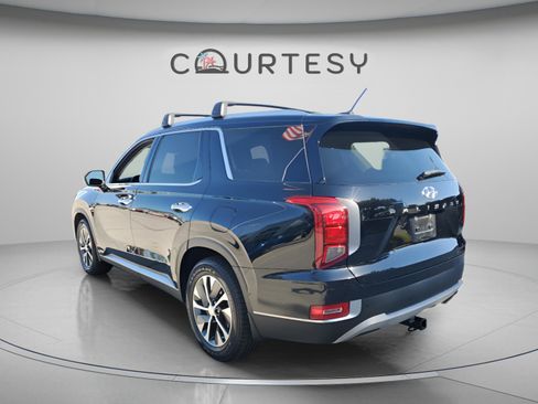 Used 2021 Hyundai Palisade SEL w/ Cargo Package FWD image 2
