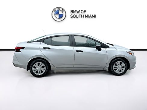 Used 2022 Nissan Versa S image 8