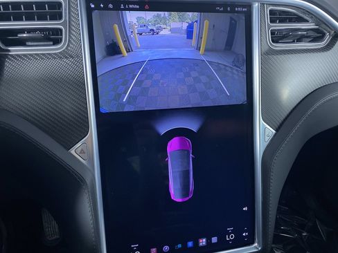 Used 2018 Tesla Model X 75D AWD/4WD image 7