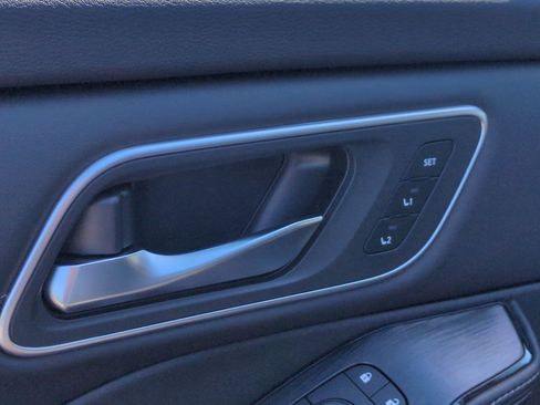 New 2026 Nissan Rogue Platinum AWD/4WD image 13