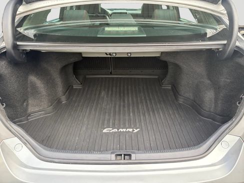 Used 2017 Toyota Camry XSE w/ Moonroof Package FWD image 16