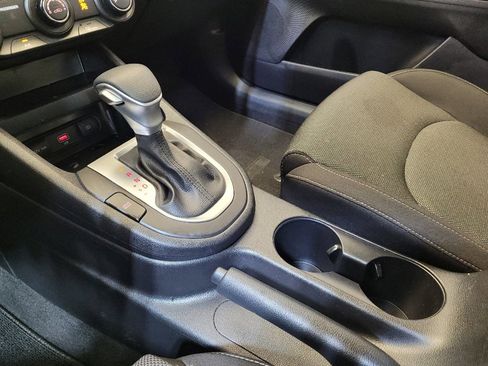 Used 2024 Kia Forte LXS w/ LXS Technology Package image 26