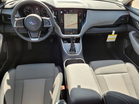 Used 2025 Subaru Outback Premium image 5