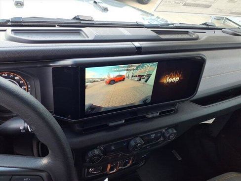 New 2026 Jeep Gladiator Sport AWD/4WD image 25