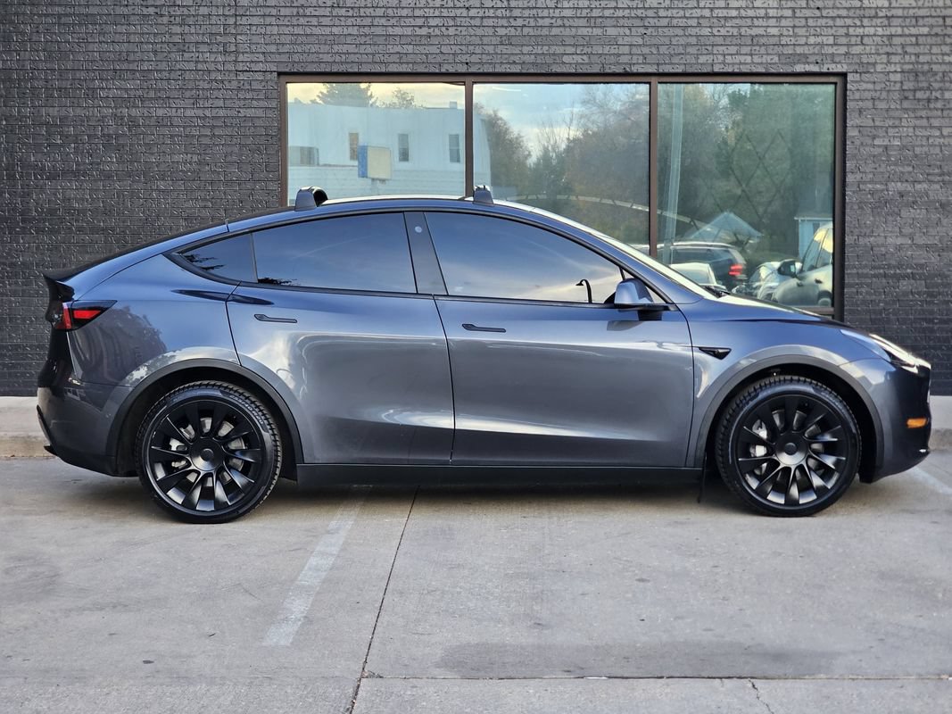 Used 2022 Tesla Model Y Long Range AWD/4WD image 8