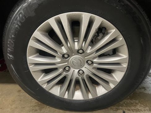 Used 2015 Chrysler Town & Country Touring-L image 26