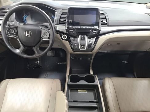 Certified 2023 Honda Odyssey Elite image 2