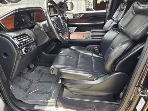 Used 2020 Lincoln Navigator Reserve w/ Luxury Package AWD/4WD image 4