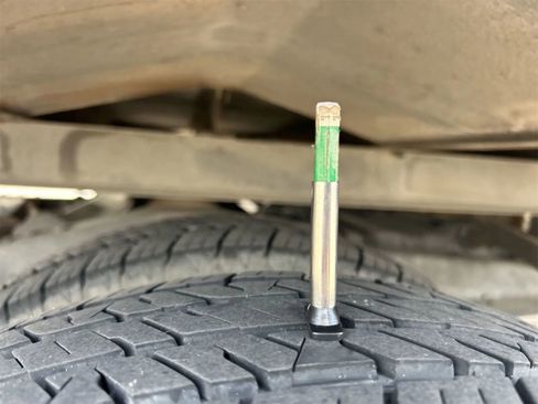 Used 2018 Ford E-350 and Econoline 350 Super Duty w/ Power Windows & Locks Group image 11