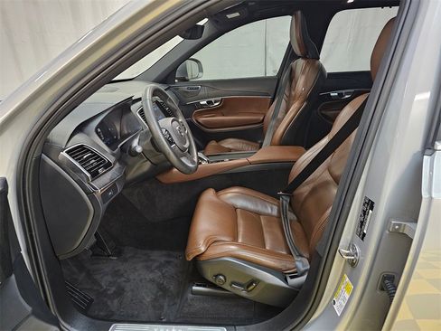 Used 2023 Volvo XC90 B6 Ultimate w/ Protection Package Premier image 22