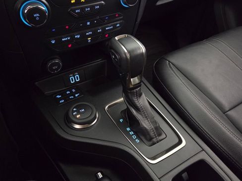 Used 2019 Ford Ranger Lariat w/ Equipment Group 501A Mid image 25