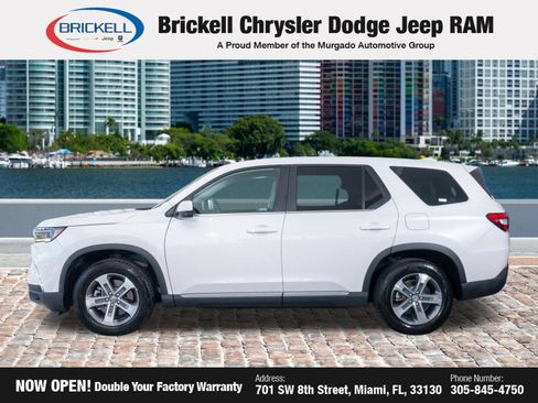 Used 2025 Honda Pilot EX-L image 4